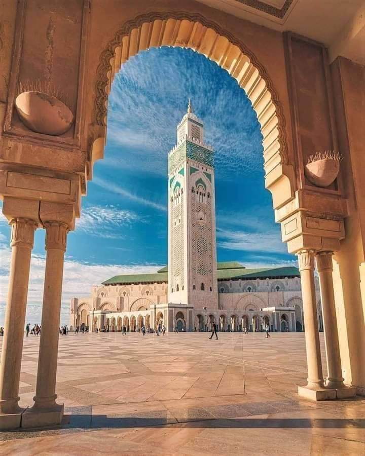 Tour de 8 días desde Casablanca a Marrakech por el desierto del Sahara