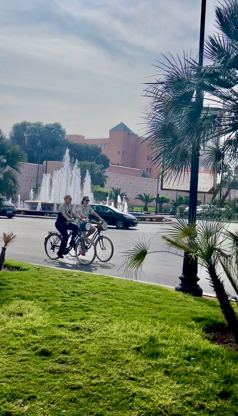 Tour de 8 días de Marrakech a Fez por el desierto de Merzouga y Ouzina